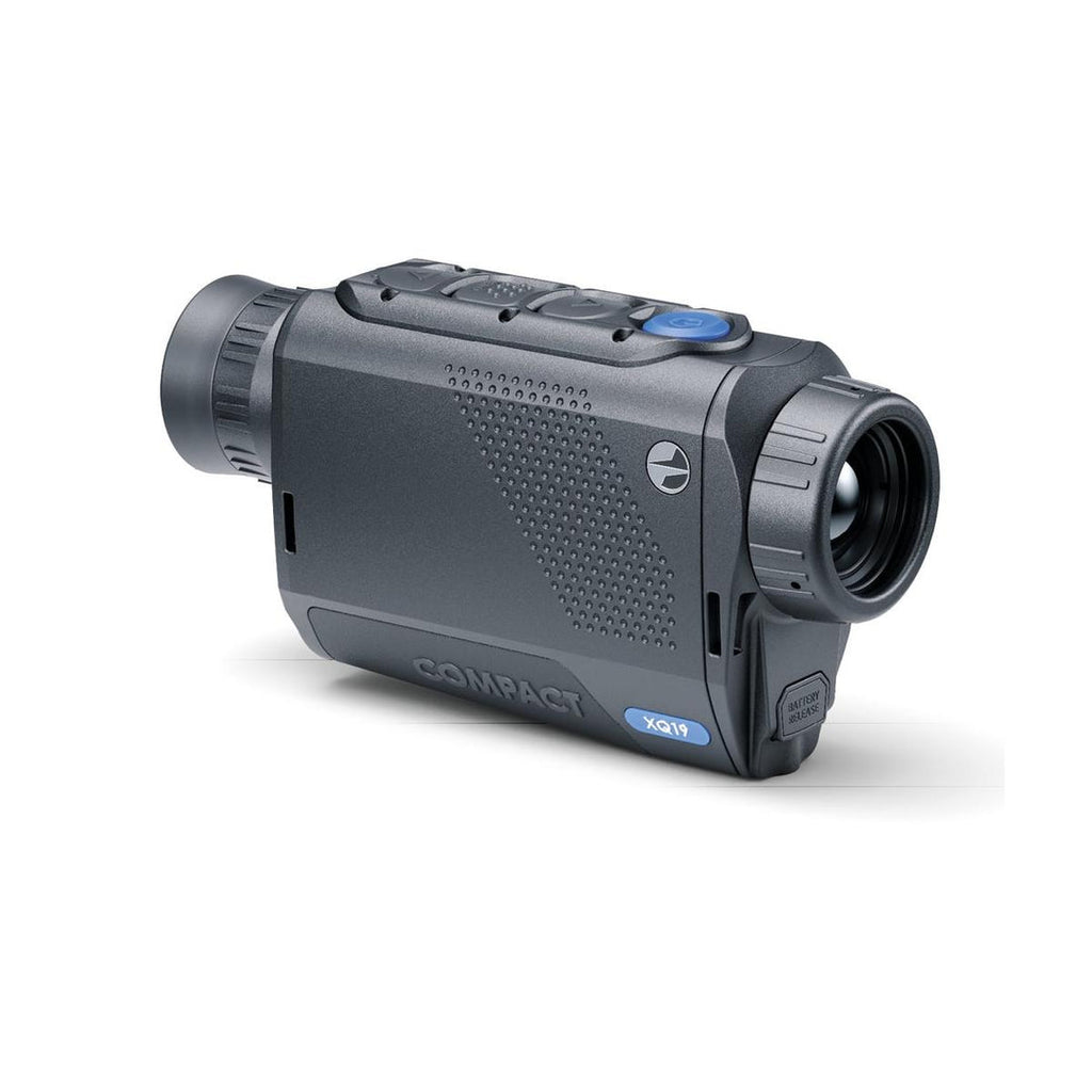Pulsar AXION XQ19 – Ansicht von der Rückseite