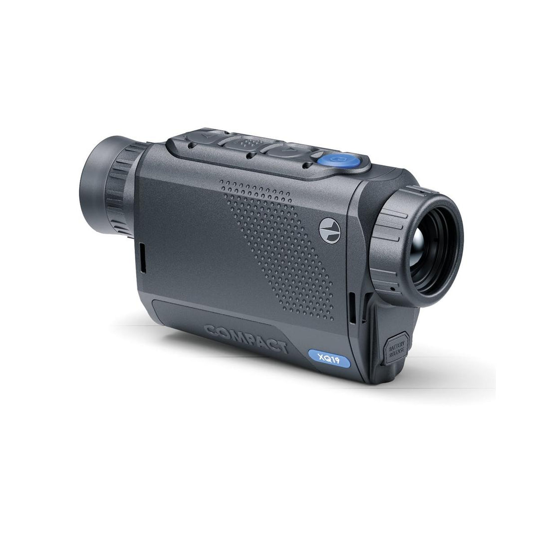 Pulsar AXION XQ19 – Ansicht von der Rückseite